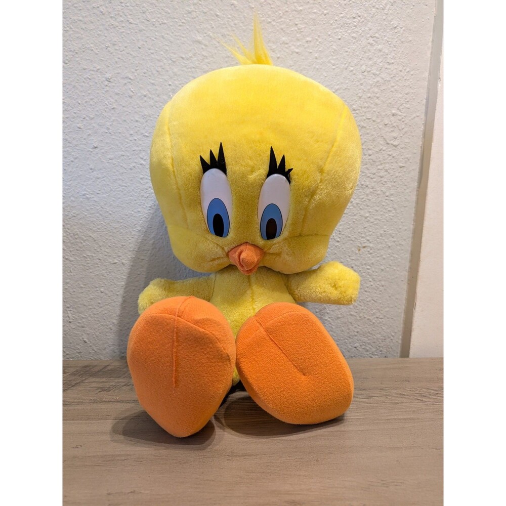 Tweety Bird Six Flags Warner Bros Plush with Metal Medallion